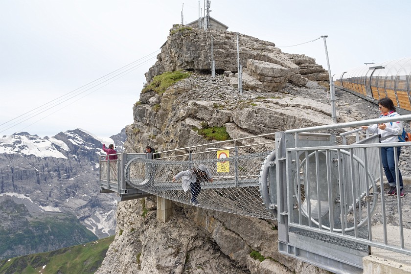 Schilthorn. Cliff walk. near Mürren. .