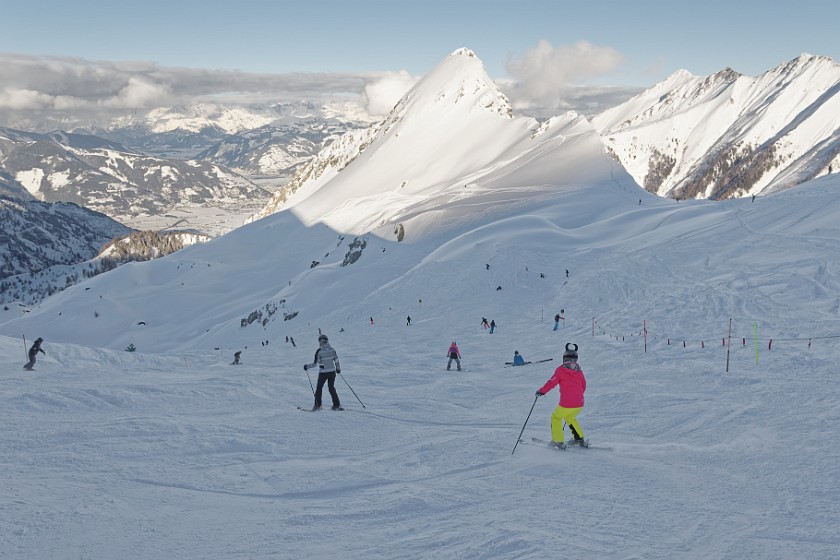 Skiing at the Kitzsteinhorn. Skiing. Kaprun. .