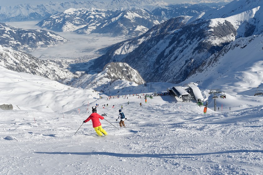 Skiing at the Kitzsteinhorn. View on the Kristallbahn station. Kaprun. .