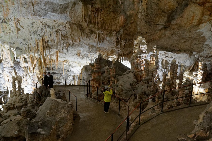 Postojna Cave. Cave. Postojna. .
