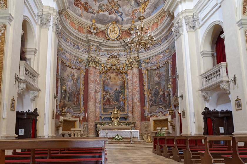 Dubrovnik. Altar inside St. Ignatius' church. Dubrovnik. .
