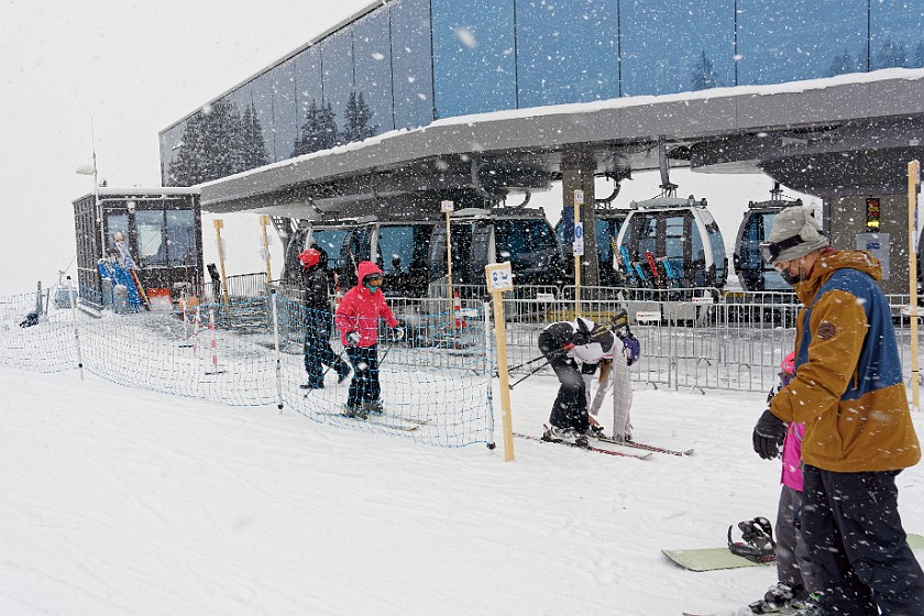 Skiing in the Schönried Area. Saanewald station. near Schönried. .