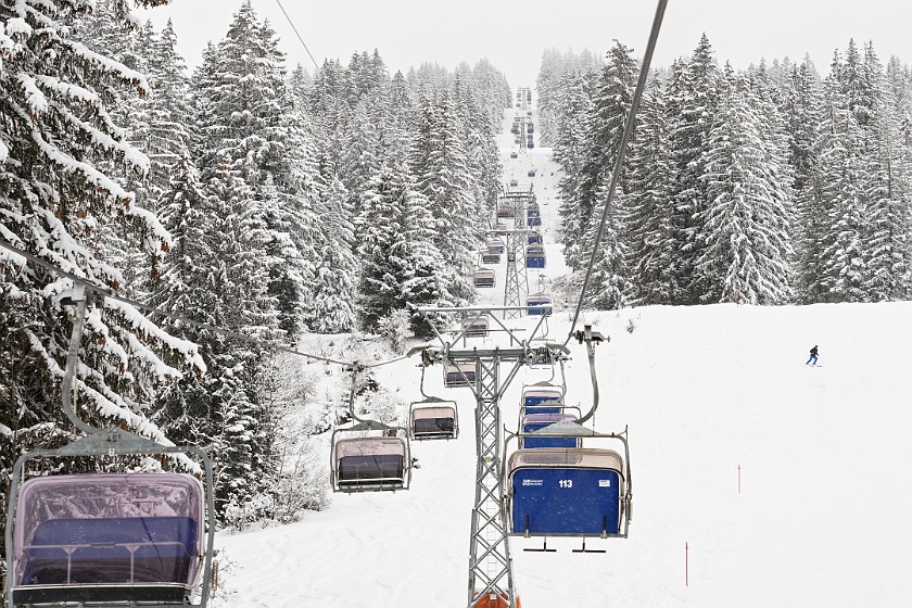 Skiing in the Schönried Area. Lift to the Horneggli. near Schönried. .