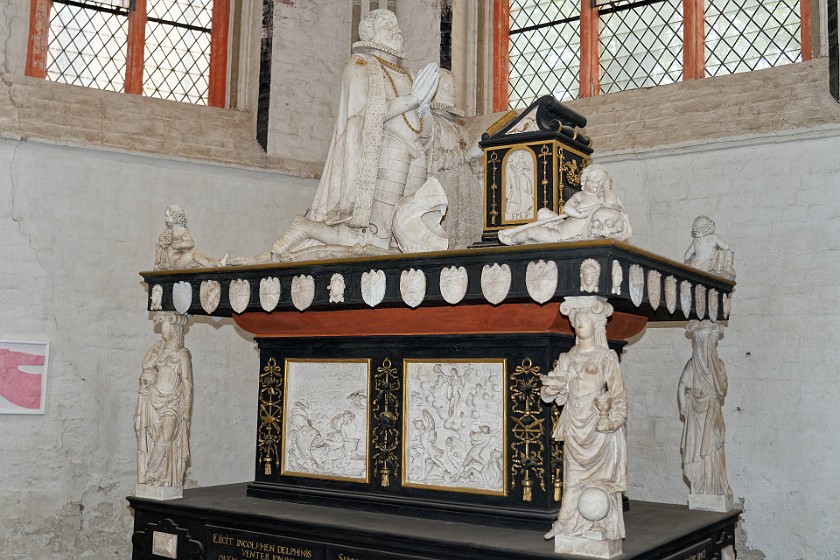 Schwerin. Tomb. Schwerin. .