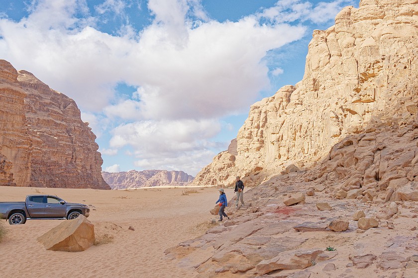 Wadi Rum. 4x4 tour in the desert. Wadi Rum. .
