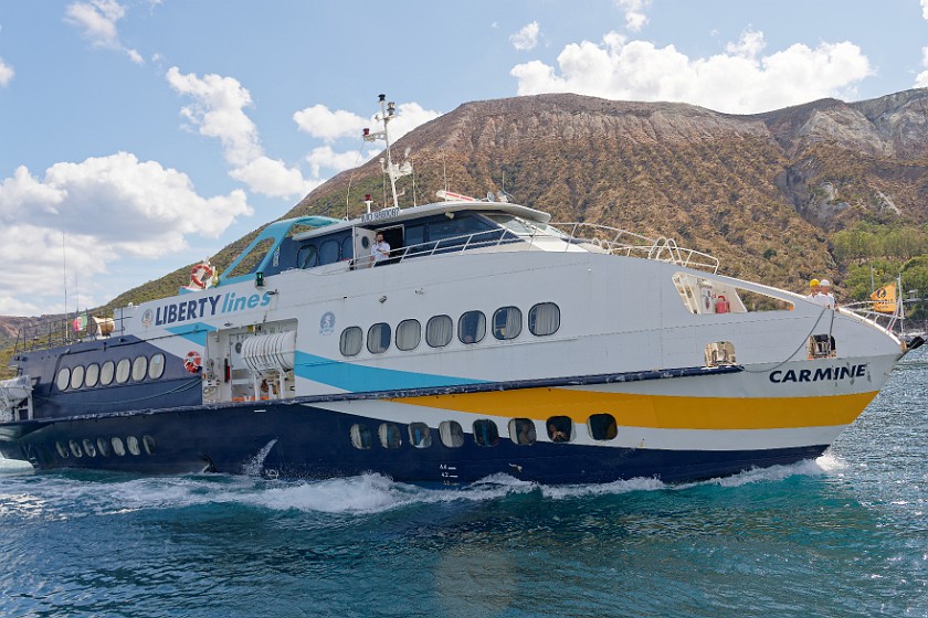 Kayaking on Vulcano. Hydrofoil. Vulcano. .