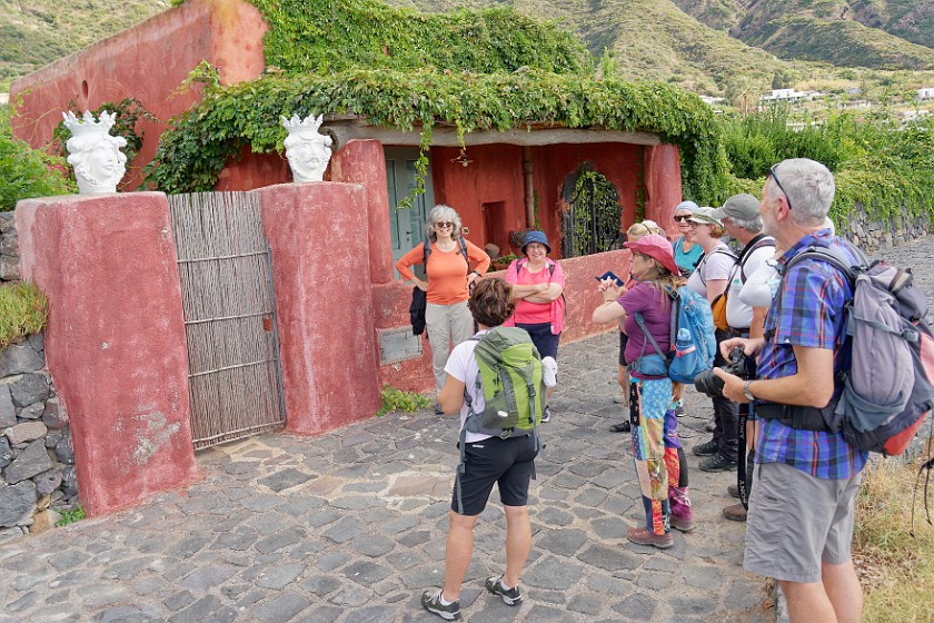 Hiking on Salina. Tour group. Salina. .