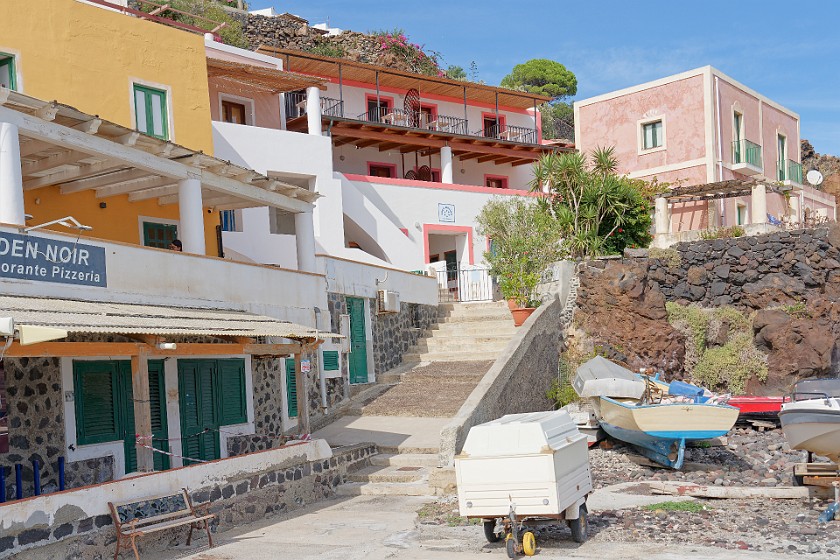 Alicudi. Hotel Casa Mulino. Alicudi. .