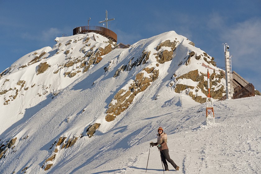 Skiing in the Schnalstal. Iceman Ötzi peak. Kurzras. .