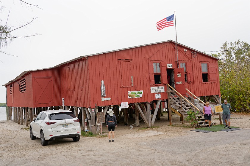 Chokoloske. Smallwood store. Chokoloske. .