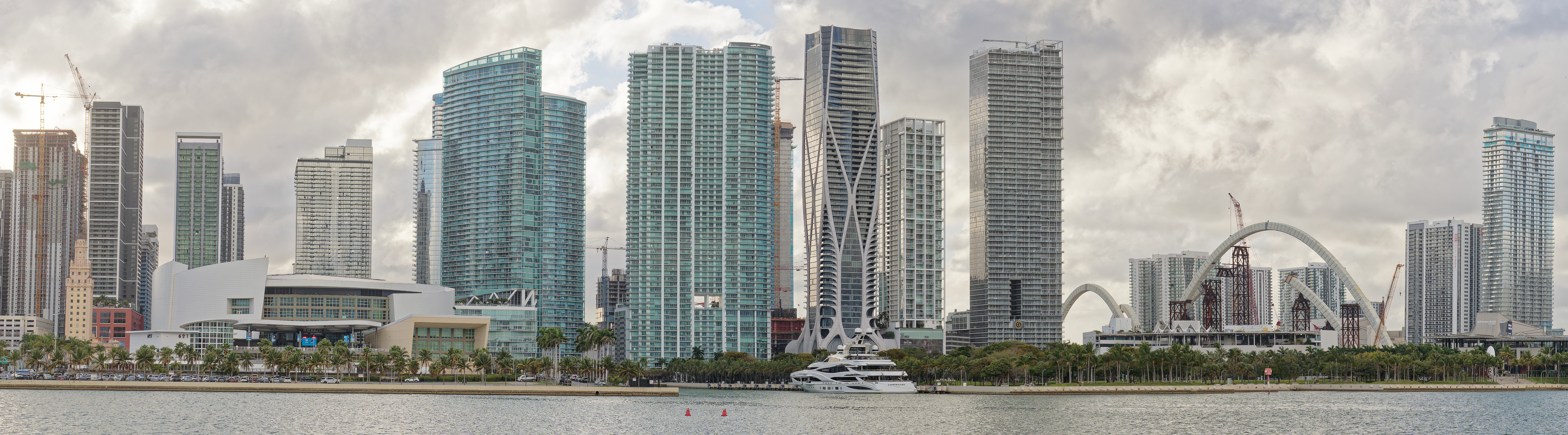 Miami Millionaire’s Row Sightseeing Cruise. Panoramic view of the Miami skyline. Miami. .